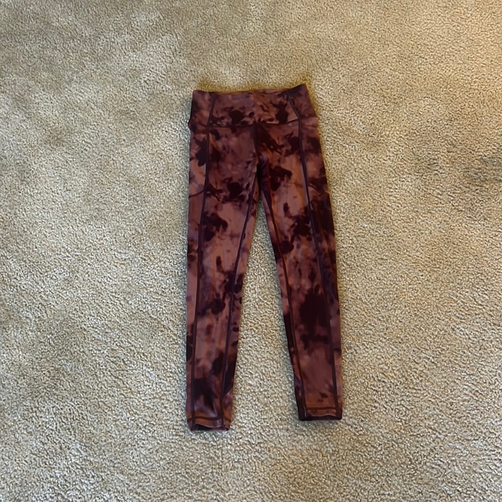 Victoria Secret Leggings with pockets! Lightly Used!!